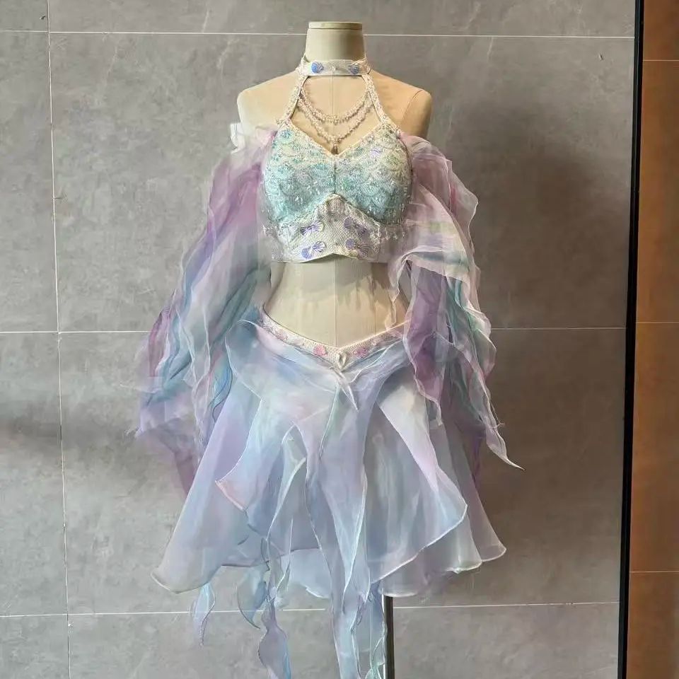 Kostum cosplay anime, gaun tar - Aquarium & Marine Museum Universiti Malaysia Sabah Kota Kinabalu Sabah Photos ulasan dan harga